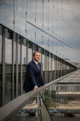 GORDON WELTERS Business