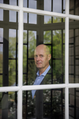 GORDON WELTERS Business